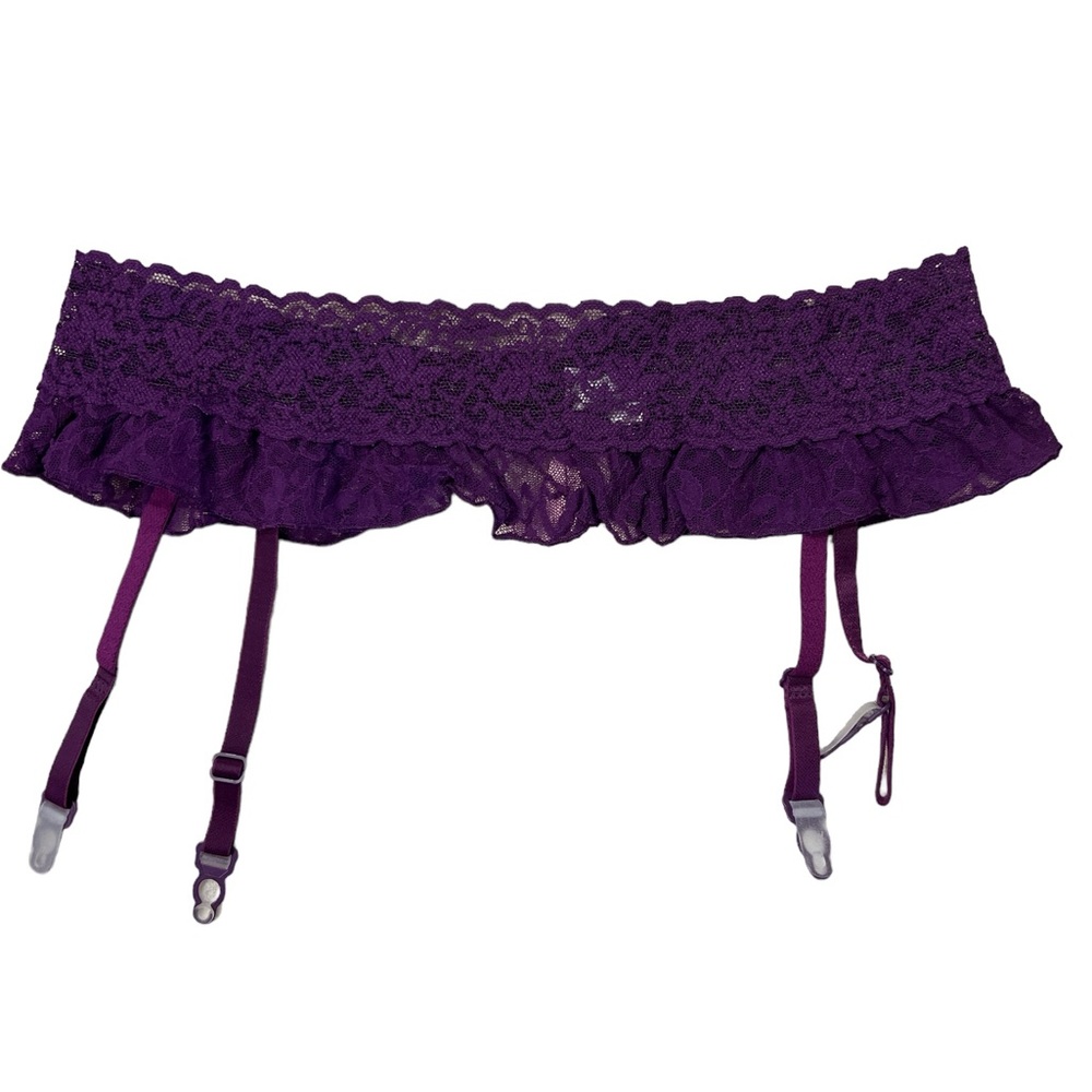 Victoria’s Secret Purple Lace Garter Belt M/L